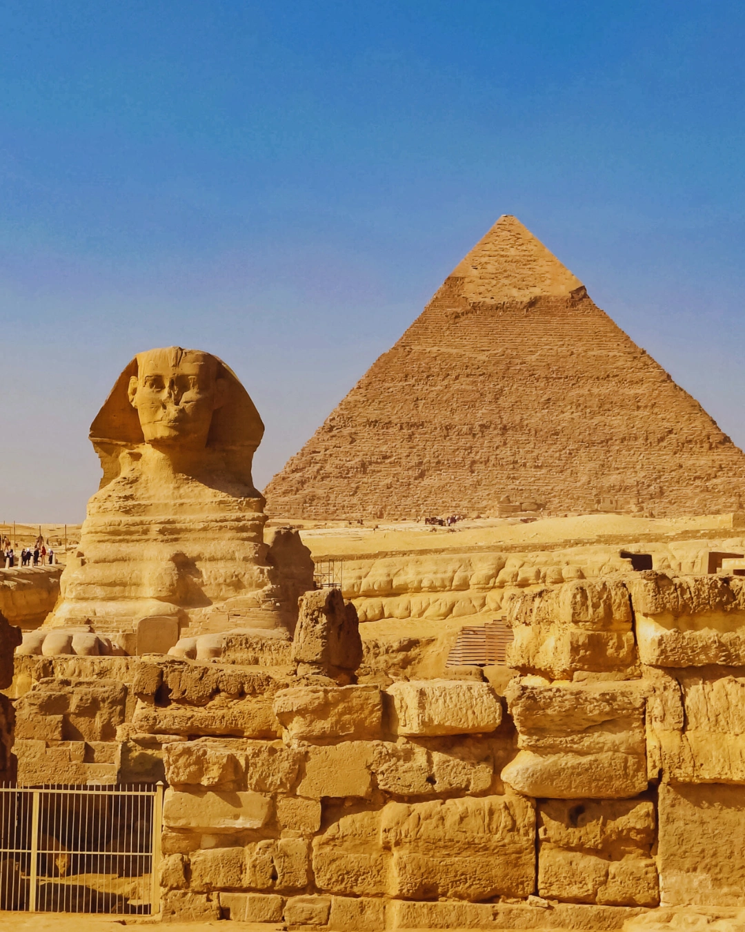 Sphynx & Pyramids
